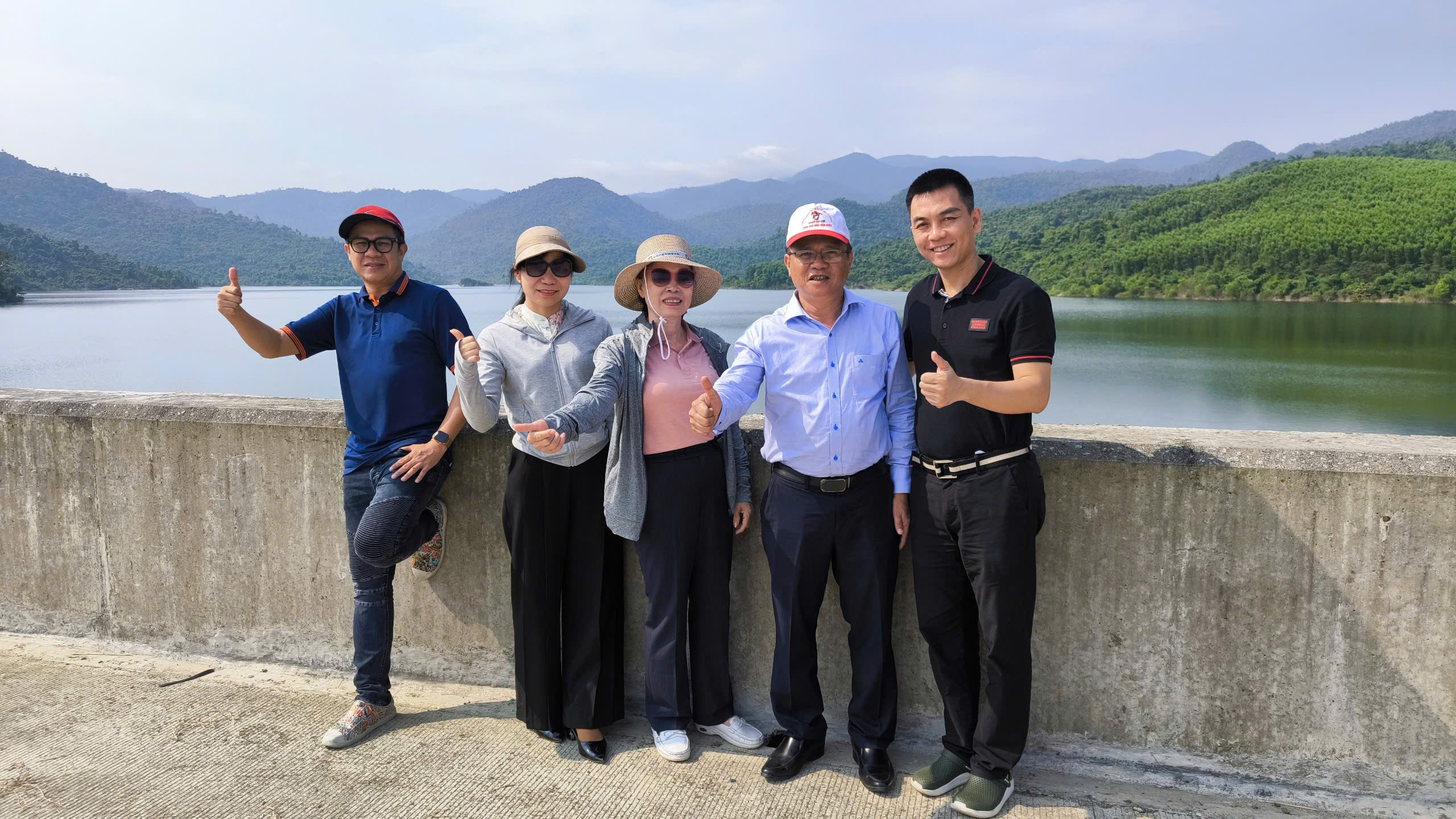 Cánh đồng cỏ voi